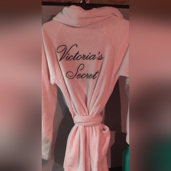 Victoria's Secret bathrobe XS pink - Picture 1 of 5